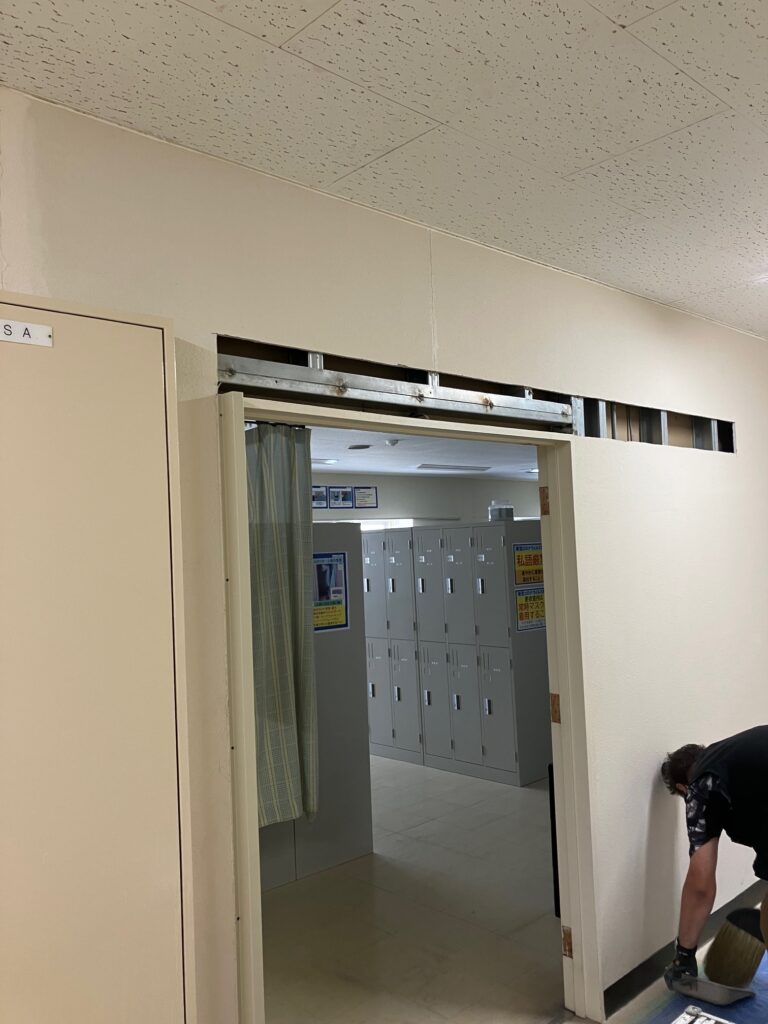 前橋市　朝倉町　Ｔ食品工業（株）更衣室工事