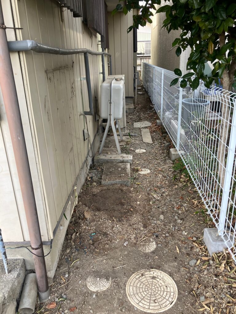 前橋市　西片貝町　S邸　カーポート、残置物撤去